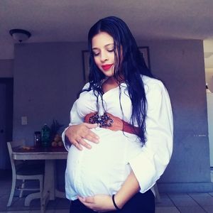 Meet your Posher, Dania